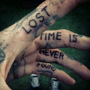 Meet your Posher, Dee